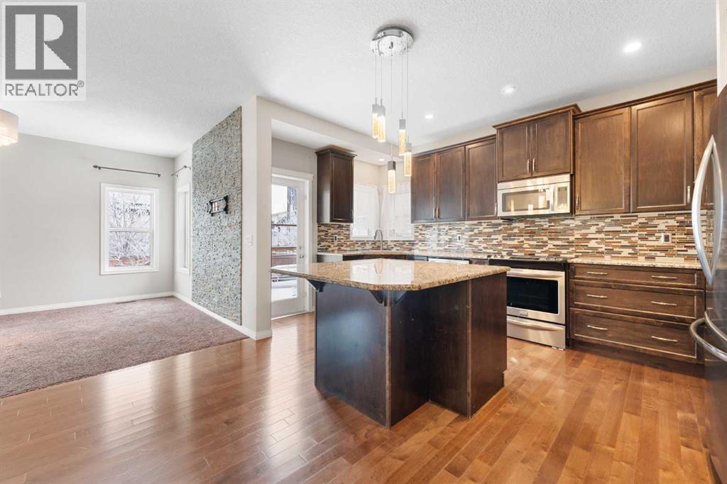 220 Walden Heights SE