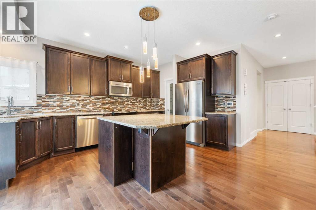 220 Walden Heights SE