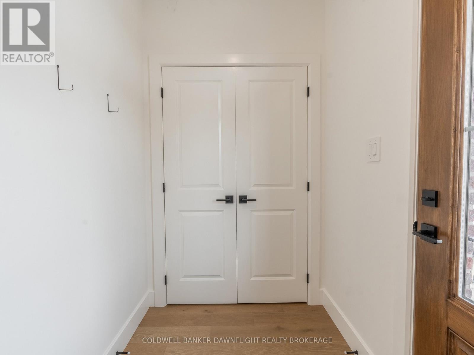 18 - 147 SCOTTS DRIVE