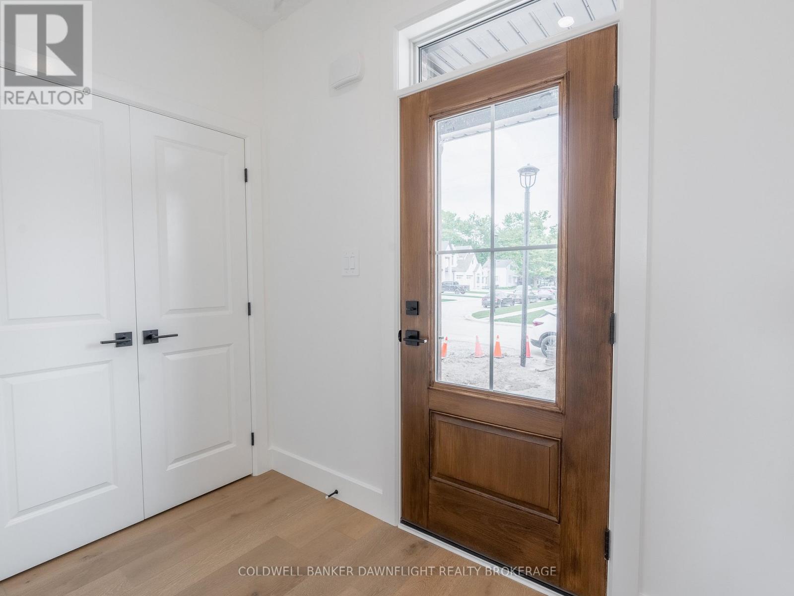 18 - 147 SCOTTS DRIVE