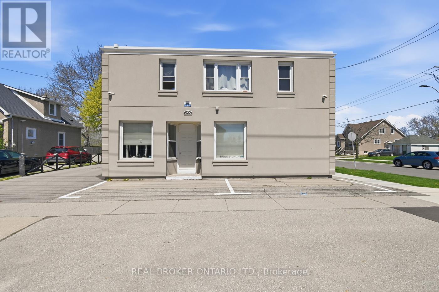 256 LINCOLN STREET