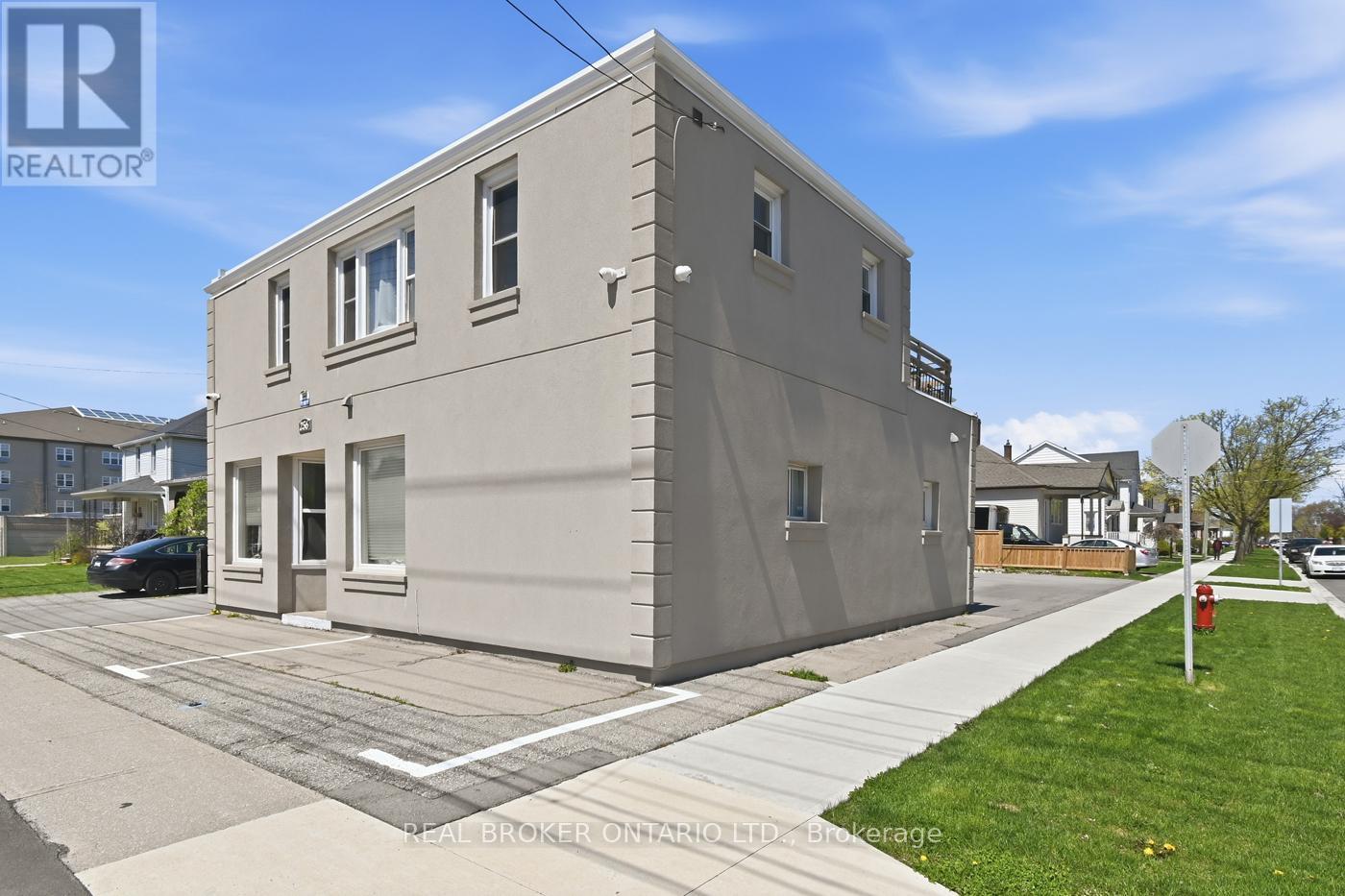 256 LINCOLN STREET