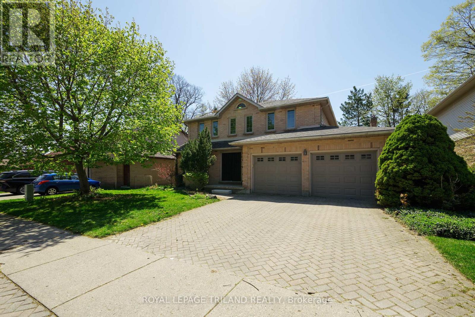 118 DEER VALLEY CRESCENT