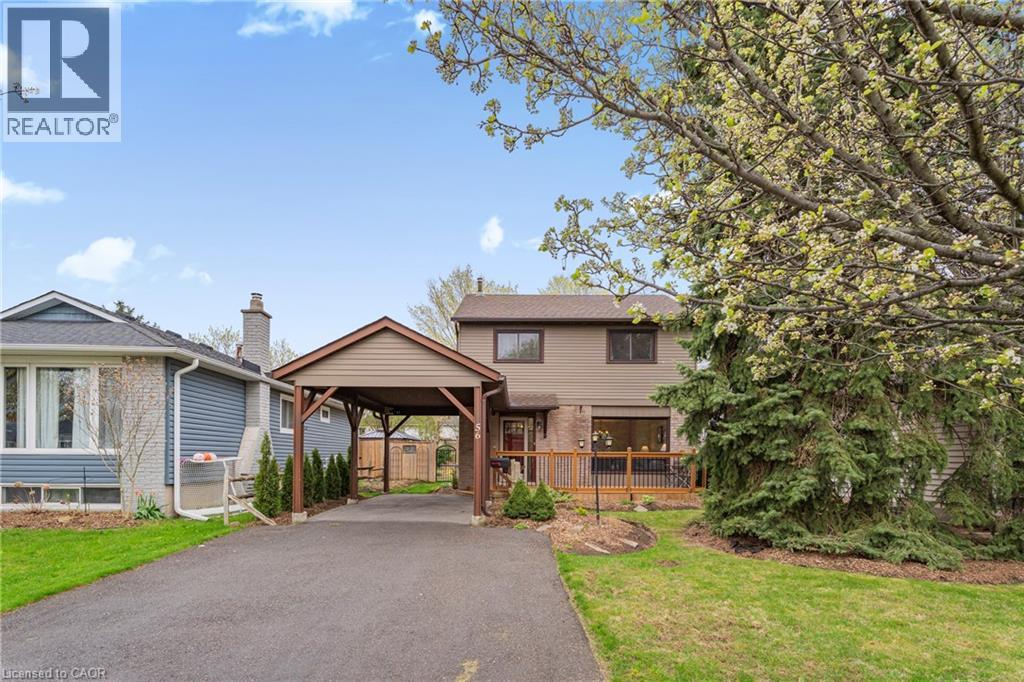 56 ANGELA Crescent