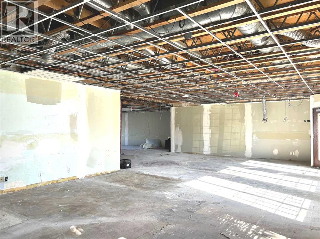 103, 1817 48 Street SE