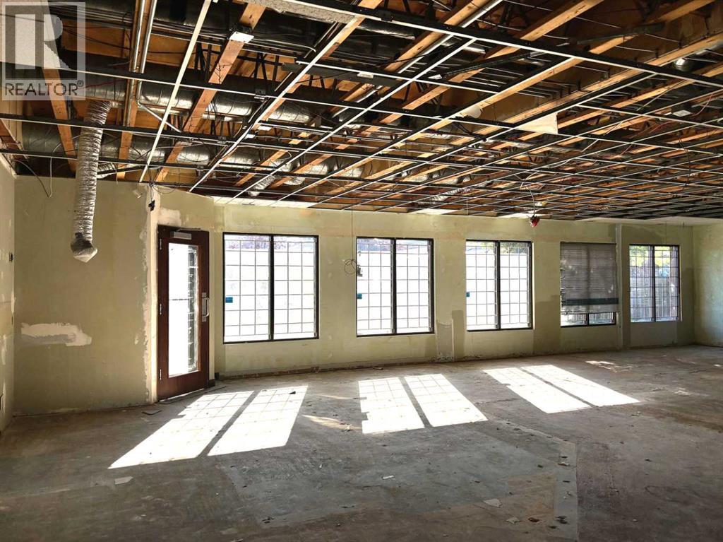 103, 1817 48 Street SE