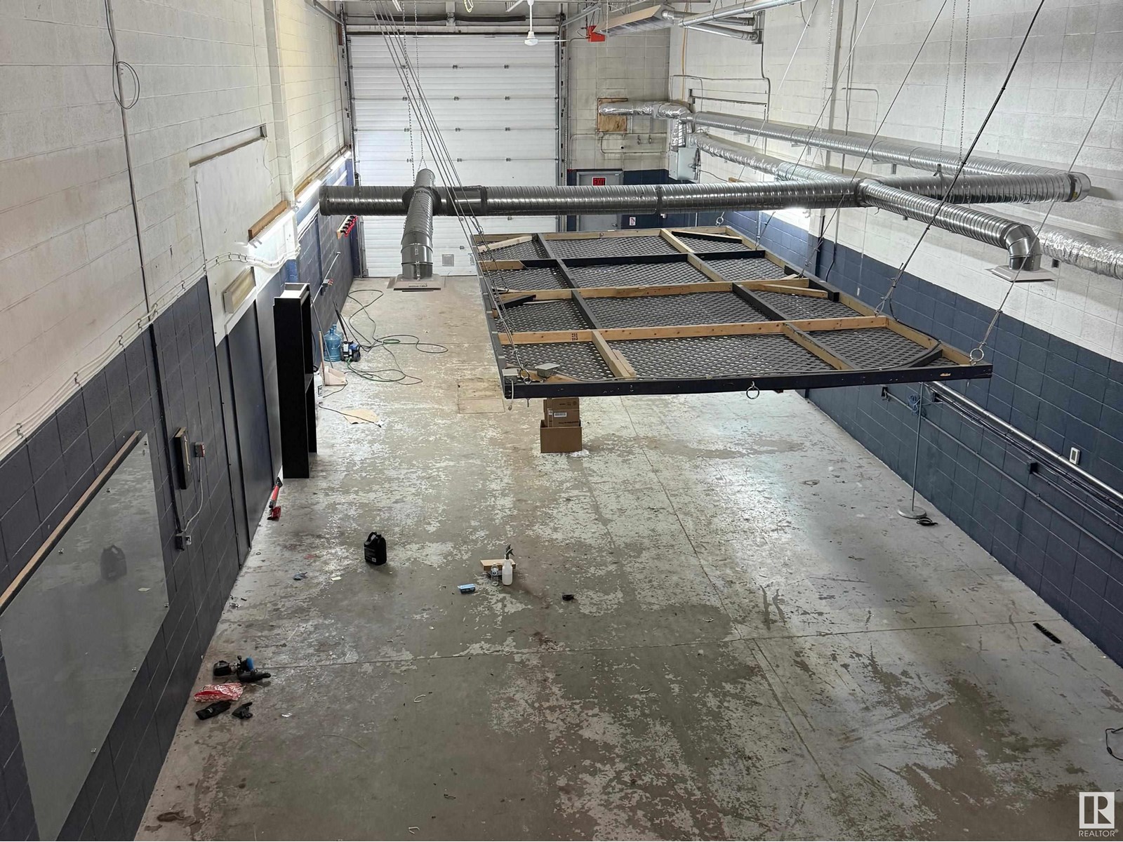16714 111 AV NW