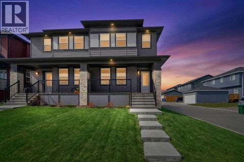 125 Edith Gate NW Calgary AB T3R1Z2