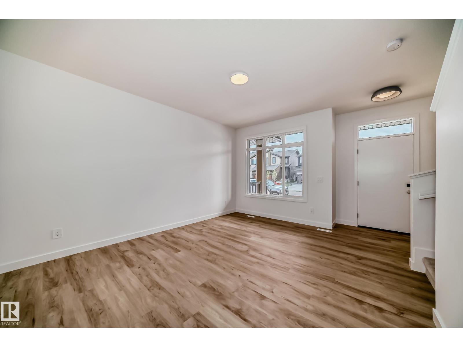 2624 62 ST SW