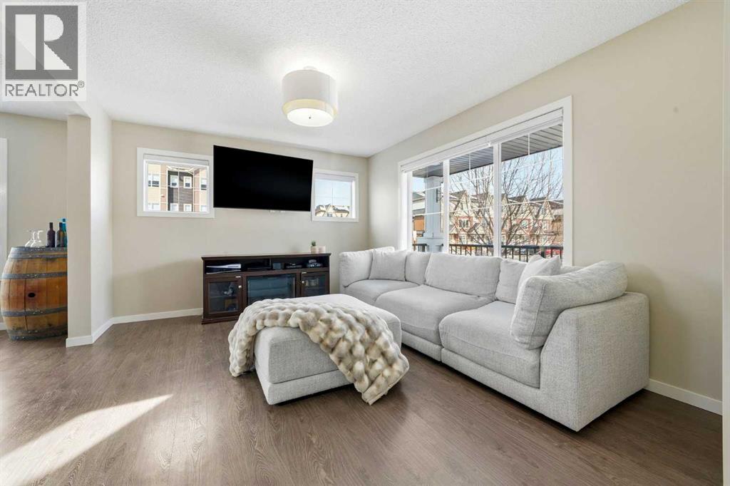 157 Fireside Circle NW