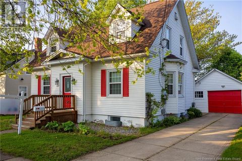 407 Highfield Moncton NB E1C5R7