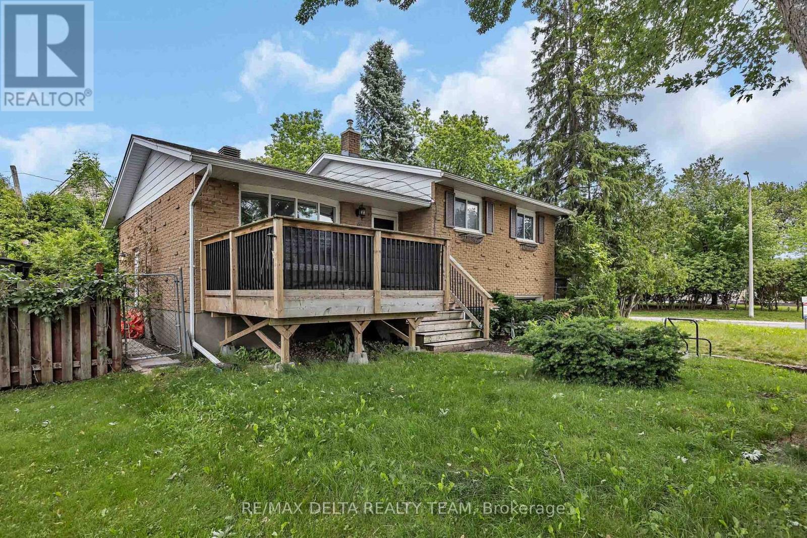 841 BALSAM DRIVE