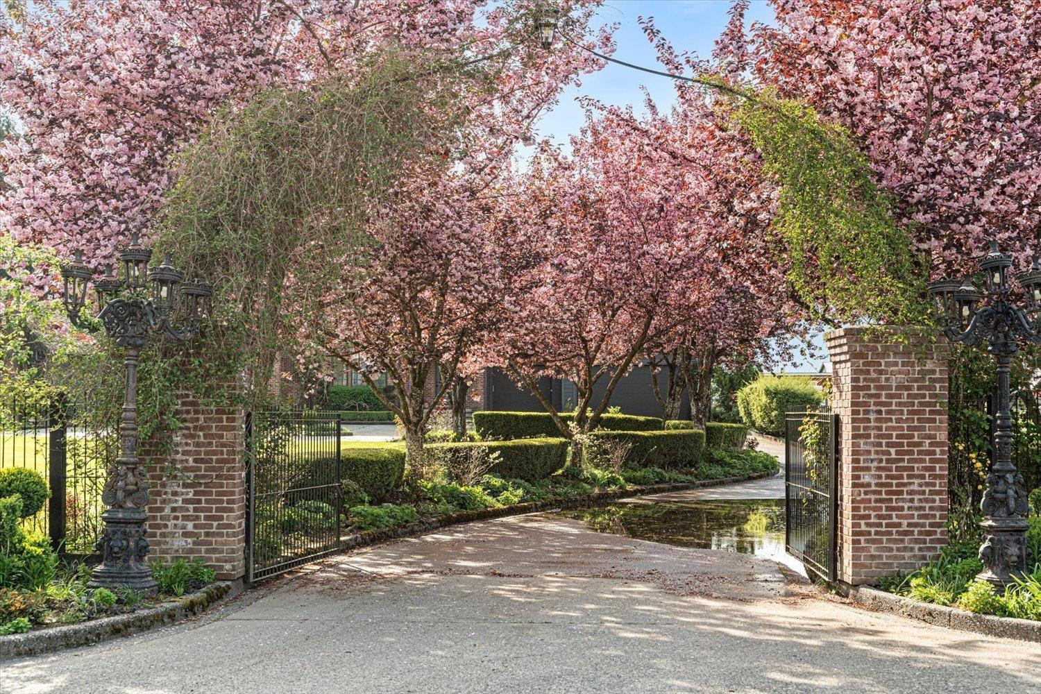 10419 MCSWEEN ROAD|Fairfield Island