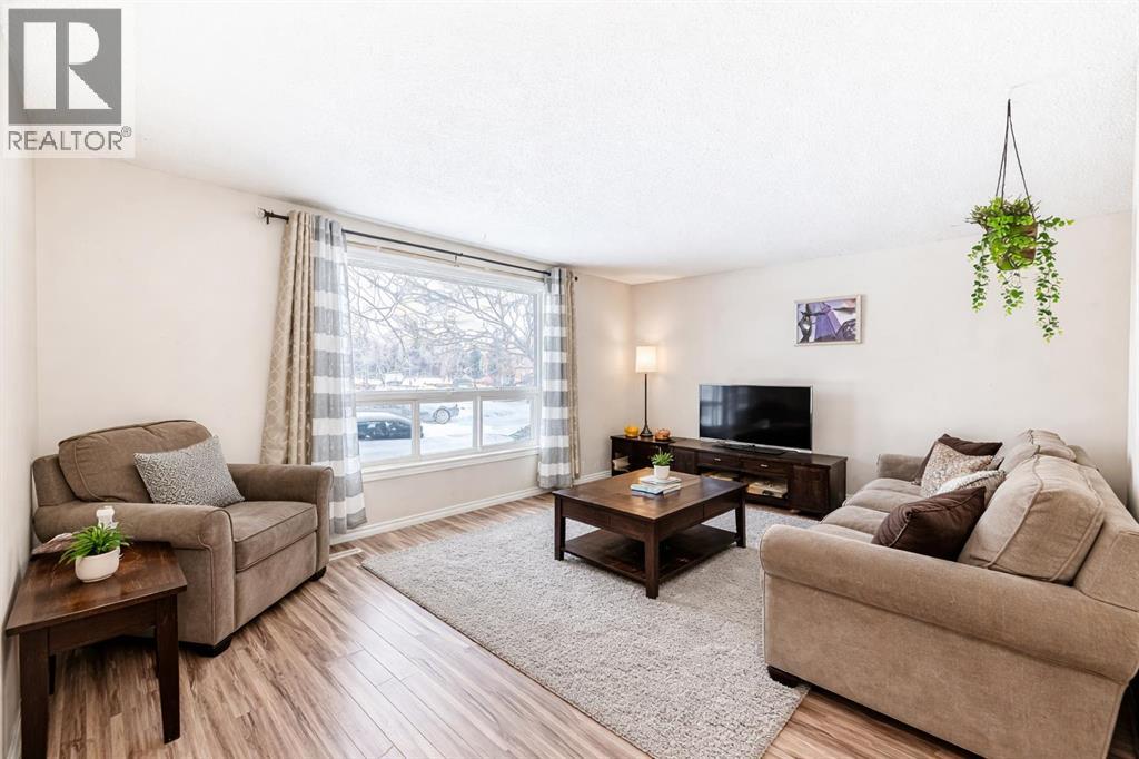 236 Pinecliff Way NE