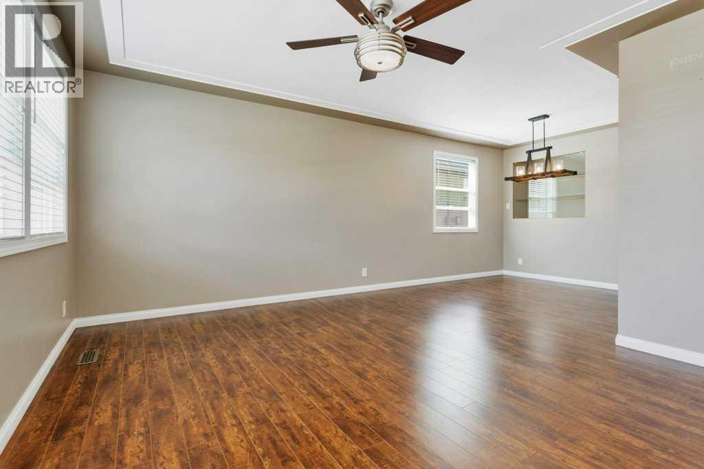 8 Forest Close