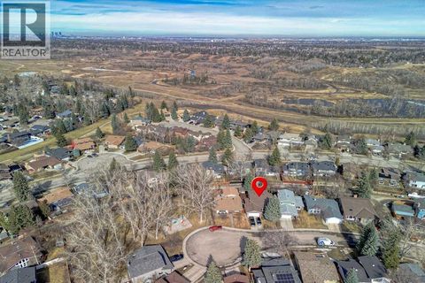 119 Sunmount Place SE Calgary AB T2X1X1