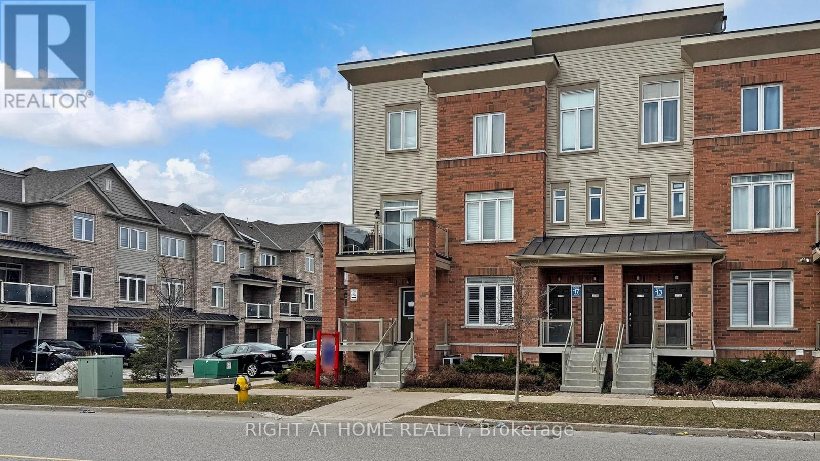 16 - 2710 WILLIAM JACKSON DRIVE E