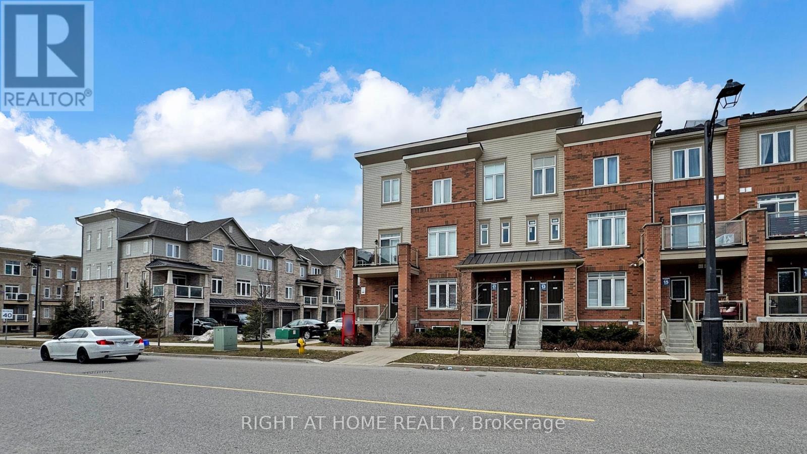 16 - 2710 WILLIAM JACKSON DRIVE E