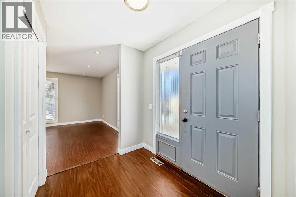 130 Braniff Crescent SW