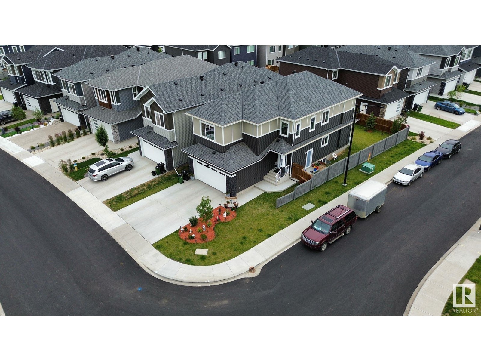 15804 34 AV SW SW