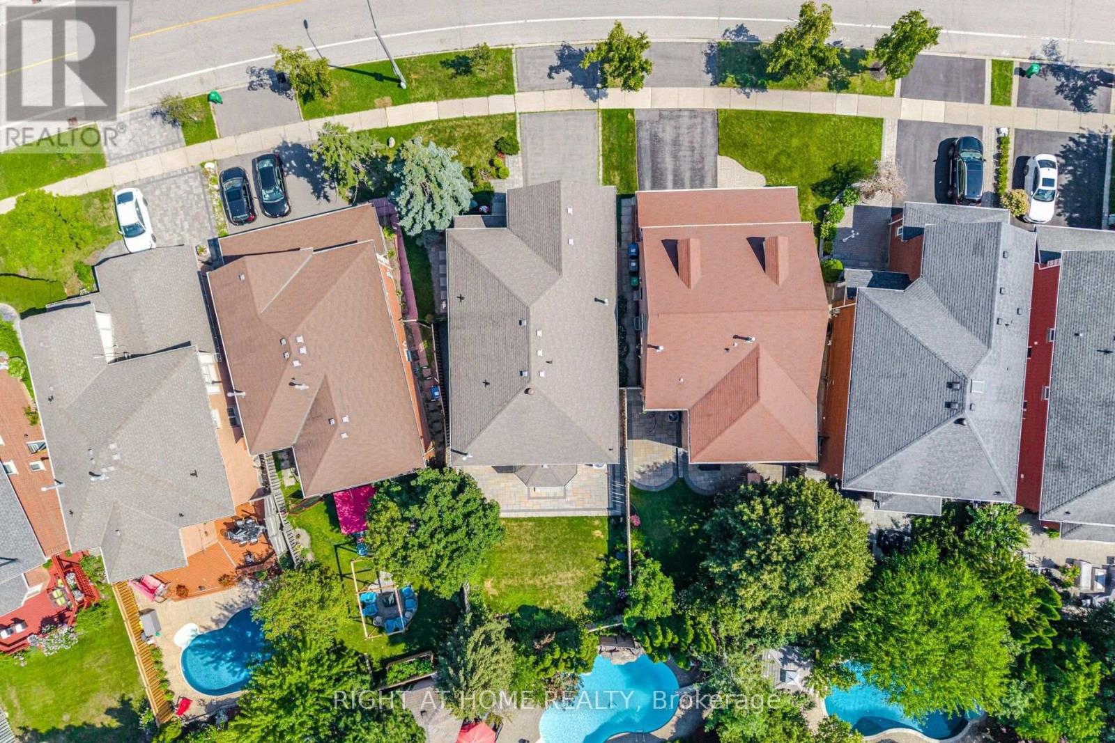5296 MIDDLEBURY DRIVE