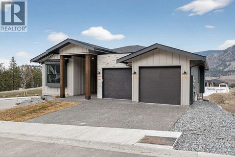 2066 Cortina Drive Kelowna BC V1P0B2