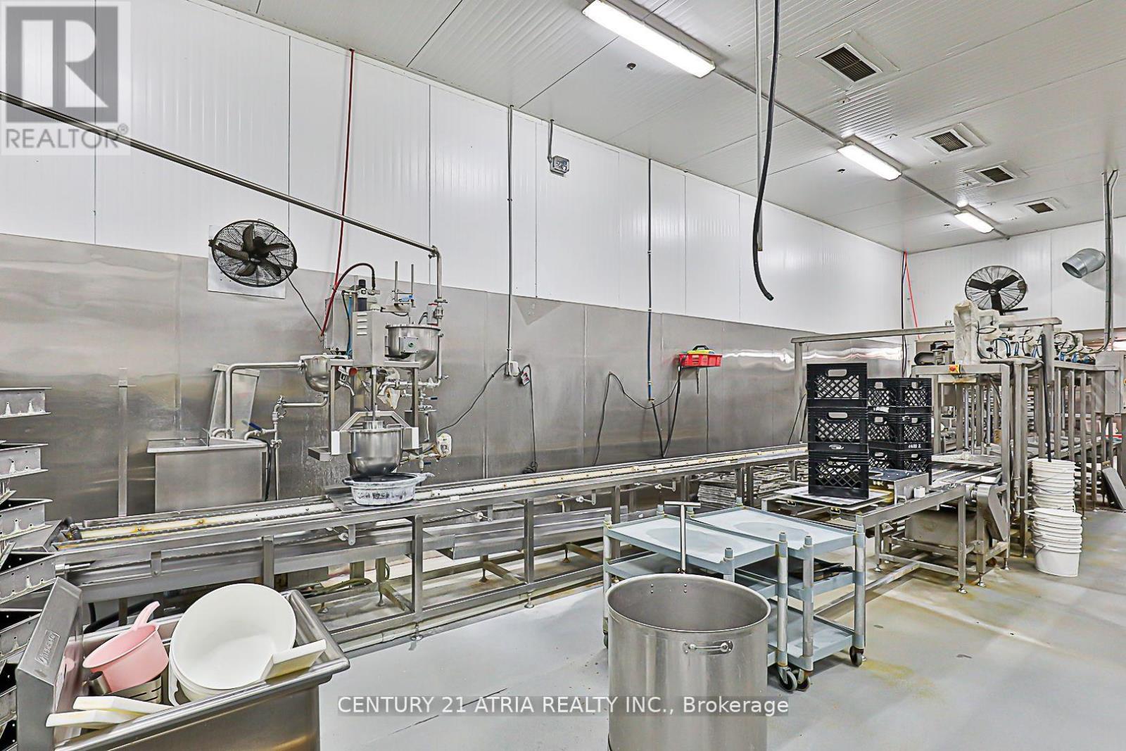 23 - 50 THORNMOUNT DRIVE