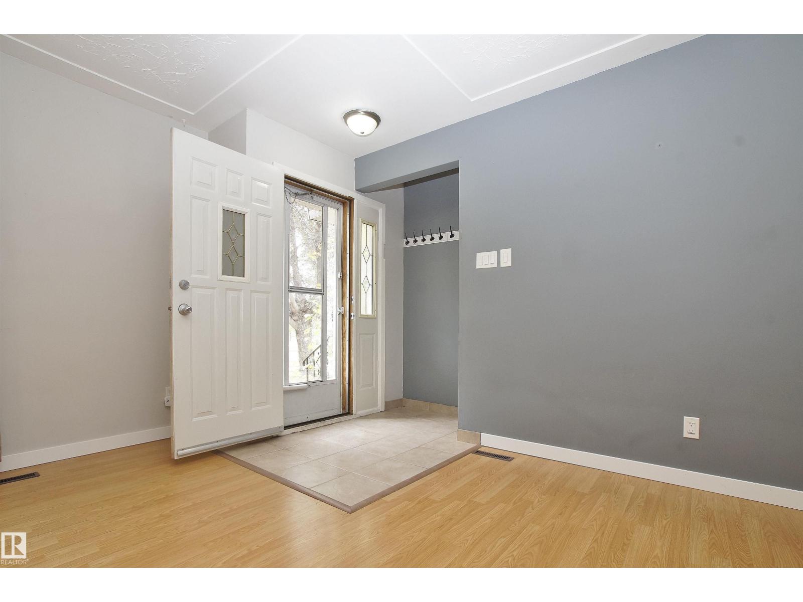 12415 80 ST NW