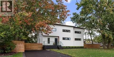 5427 ANTHONY Place Burlington ON L7L3G9