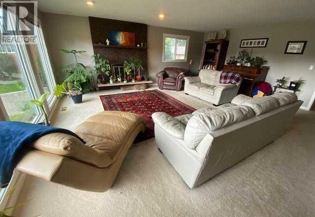 146 FULLER Place