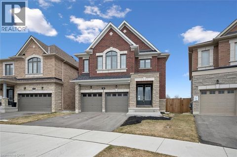 28 GARLAND Avenue Cambridge ON N1R1B7