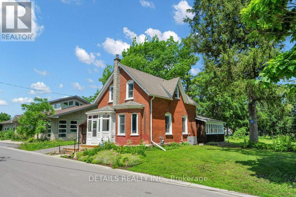 205 LEWIS STREET W
