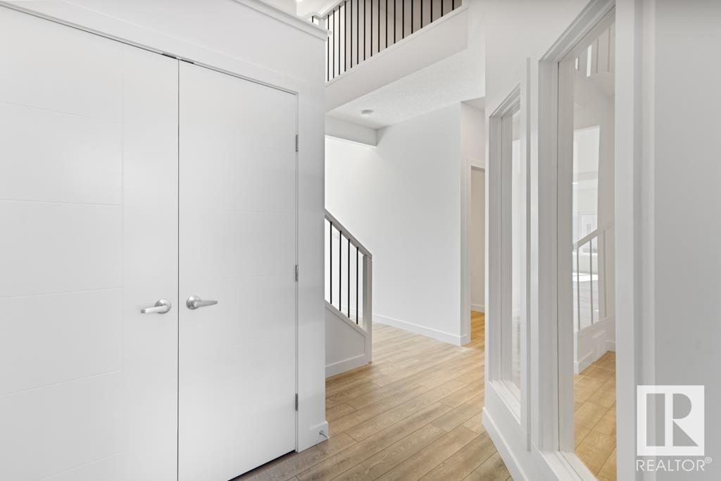 364 Bluff CV