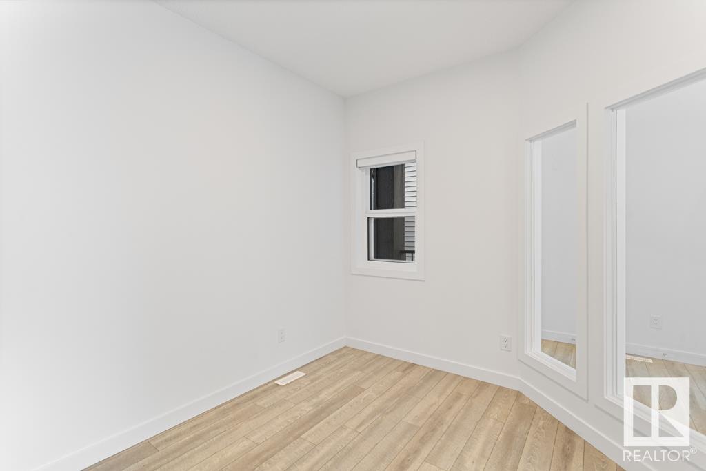 364 Bluff CV