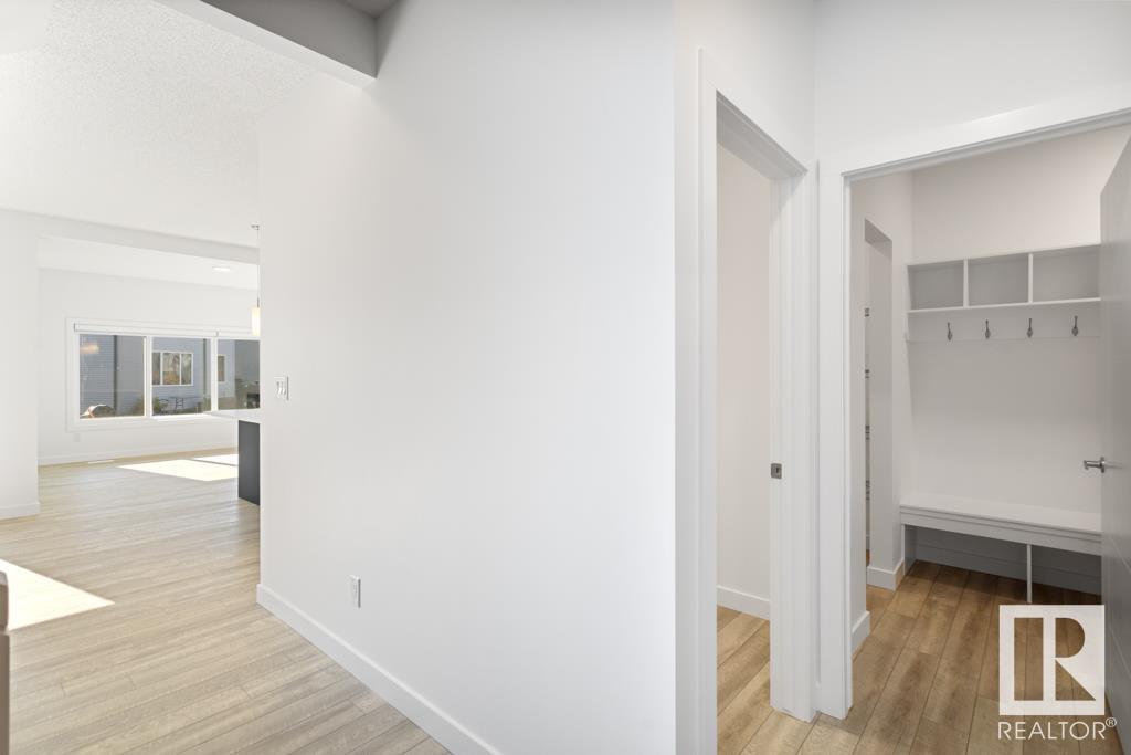 364 Bluff CV