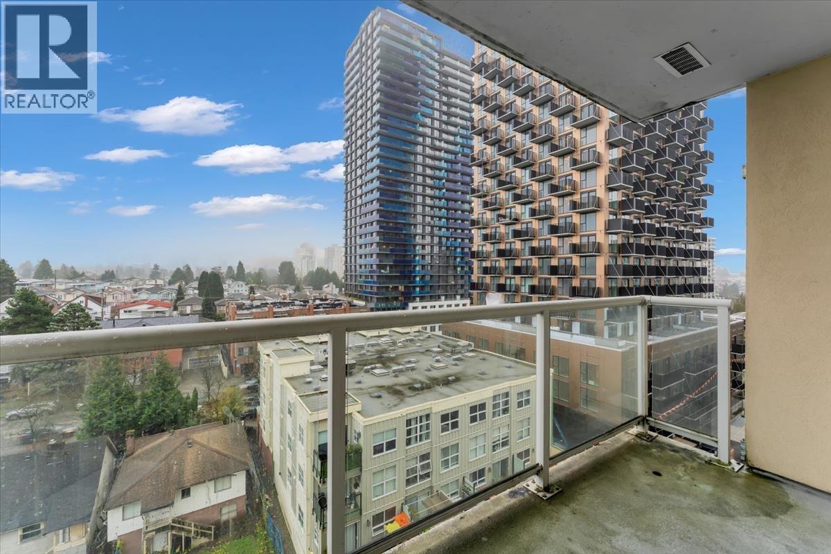 910 3489 ASCOT PLACE