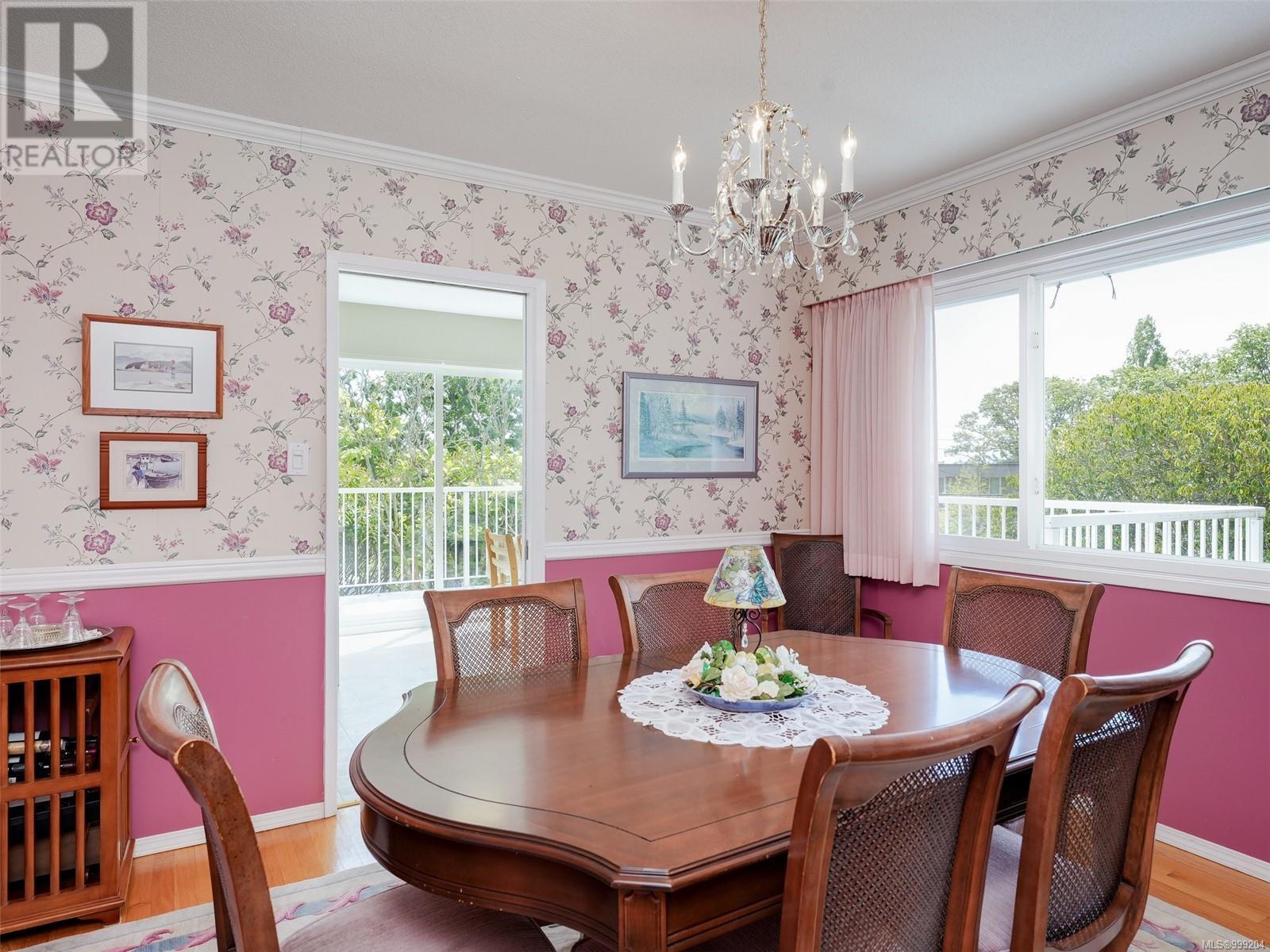 1470 Banff Pl
