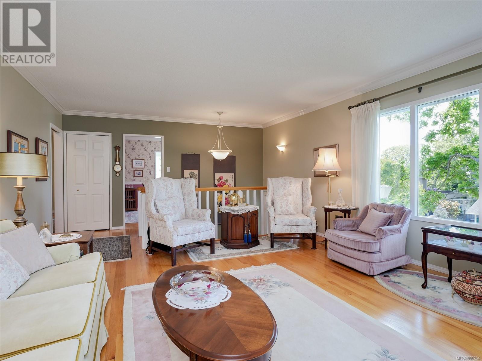 1470 Banff Pl