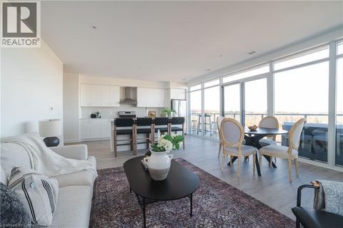 15 GLEBE Street Unit# 1701 Cambridge ON N1S0C3