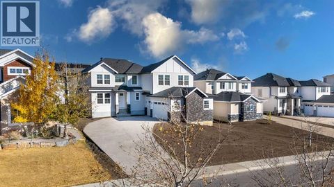 22 Cimarron Estates Gate Okotoks AB T1S0M9