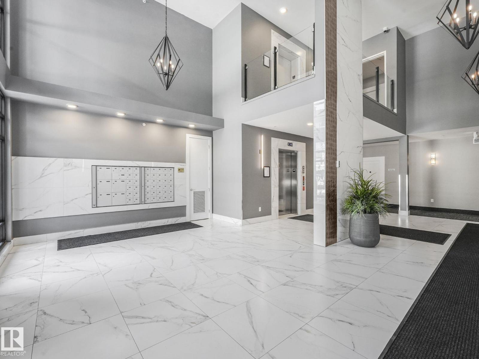 #127 524 GRIESBACH PARADE PR NW