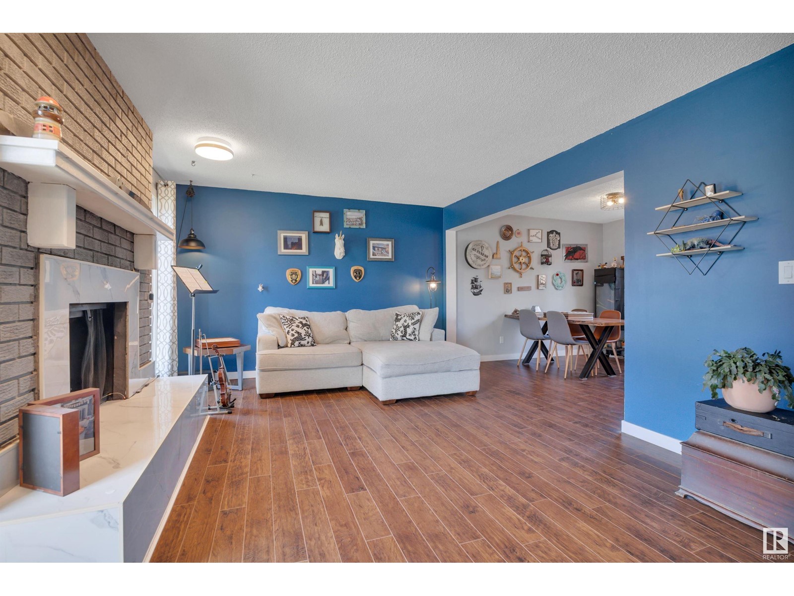 18008 75 AV NW