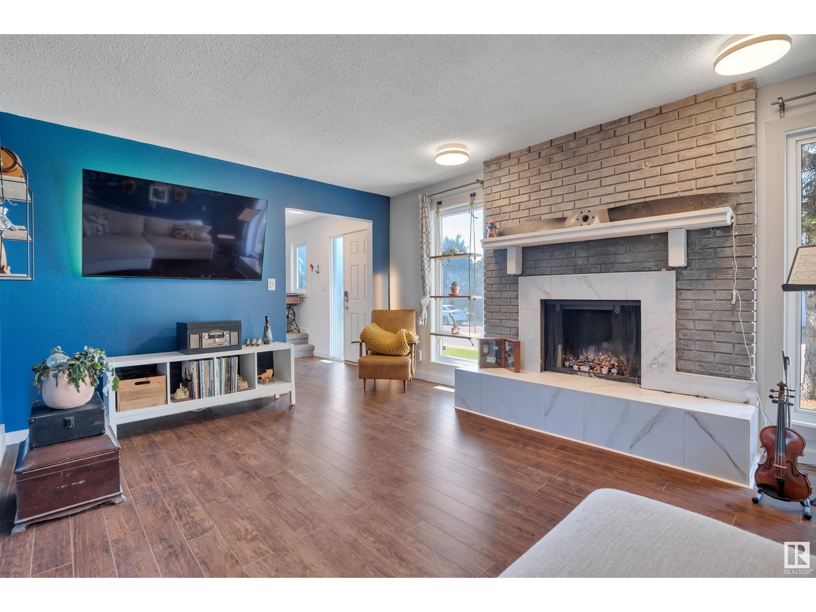 18008 75 AV NW