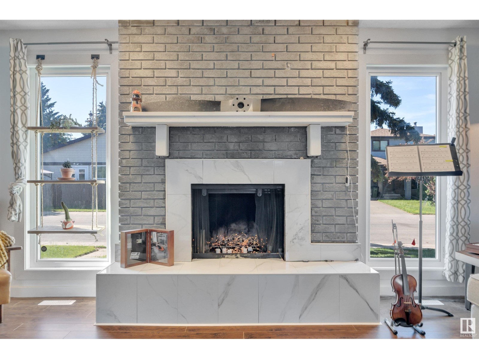 18008 75 AV NW