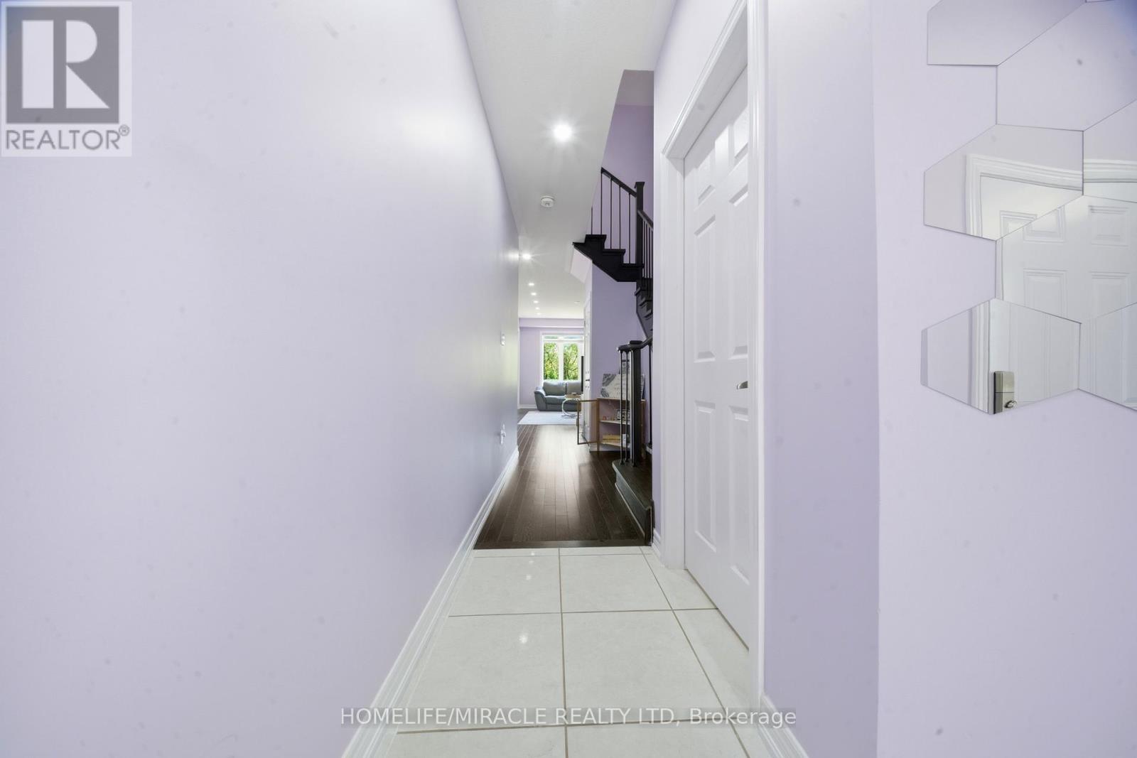 32 - 166 DEERPATH DRIVE