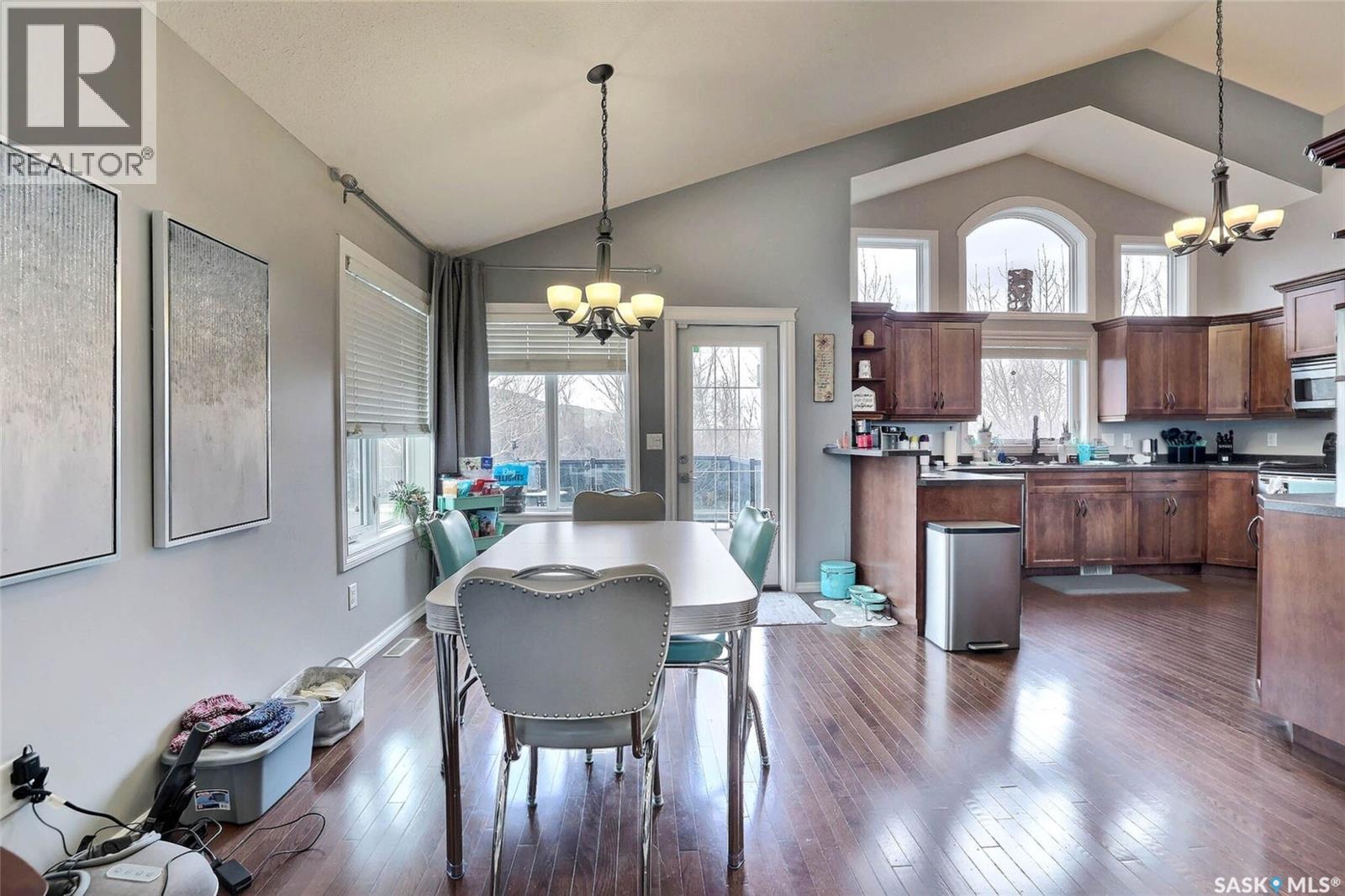 2433 Jameson CRESCENT