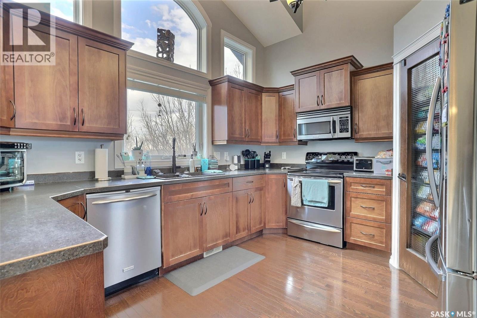 2433 Jameson CRESCENT