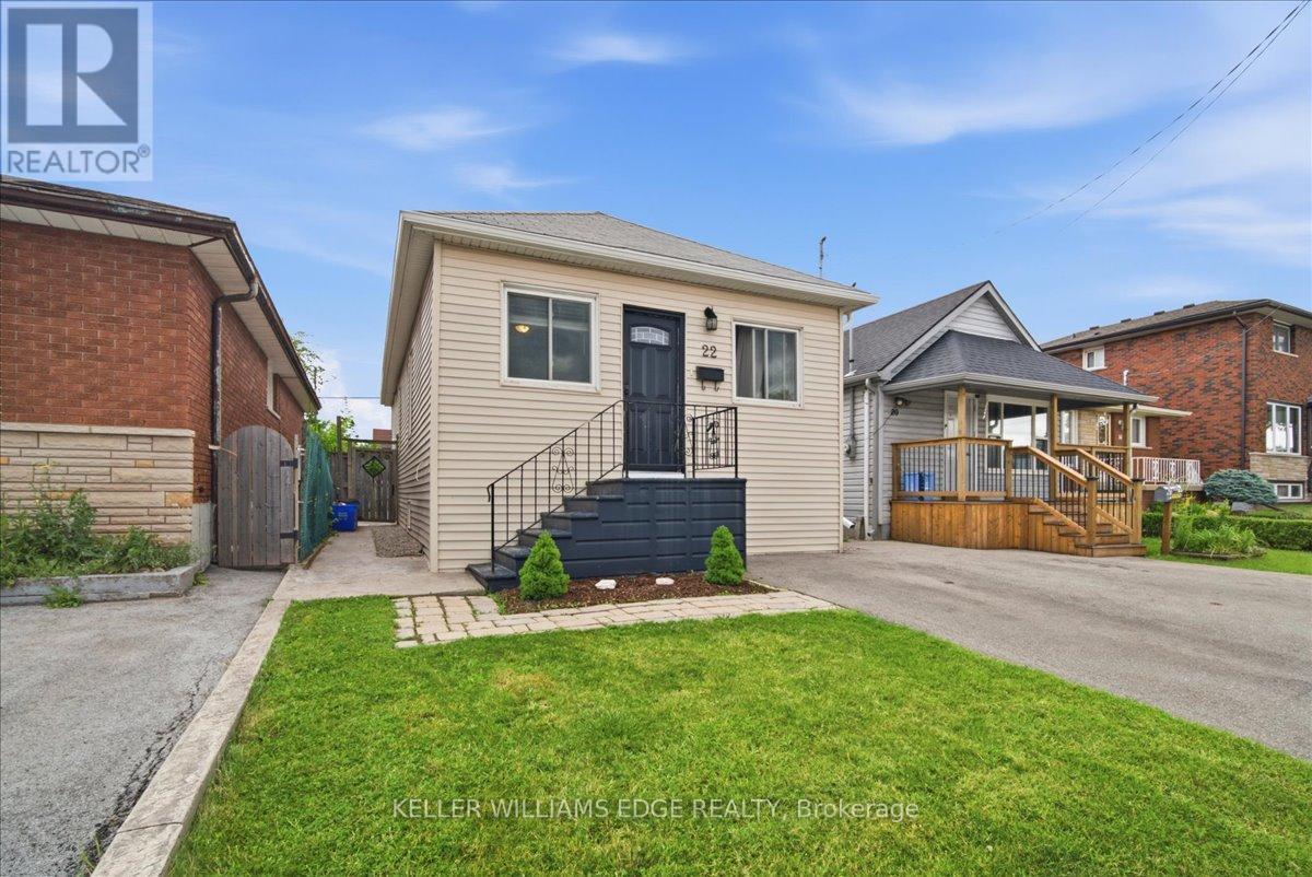 22 DELENA AVENUE N