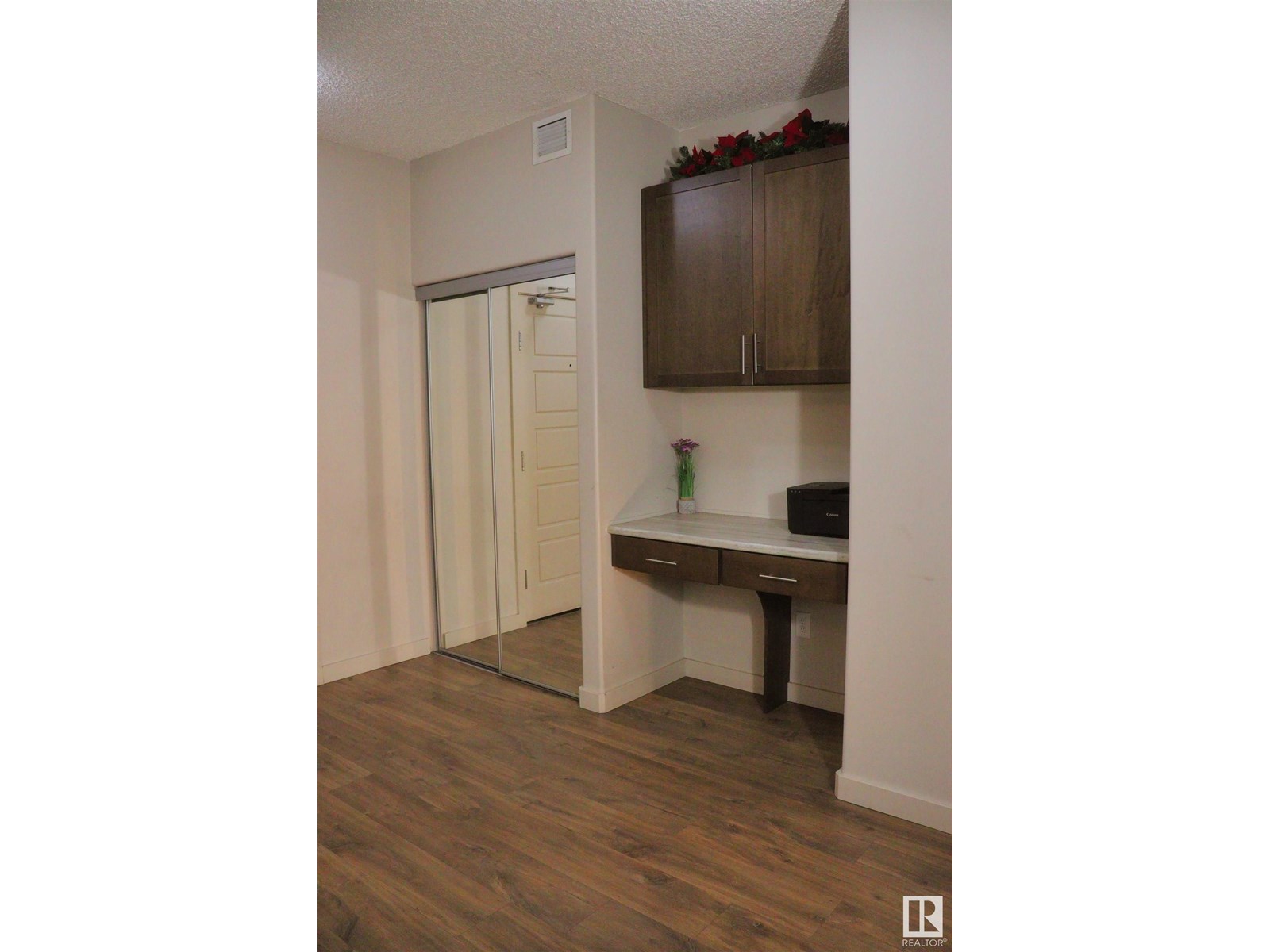 #110 1144 ADAMSON DR SW