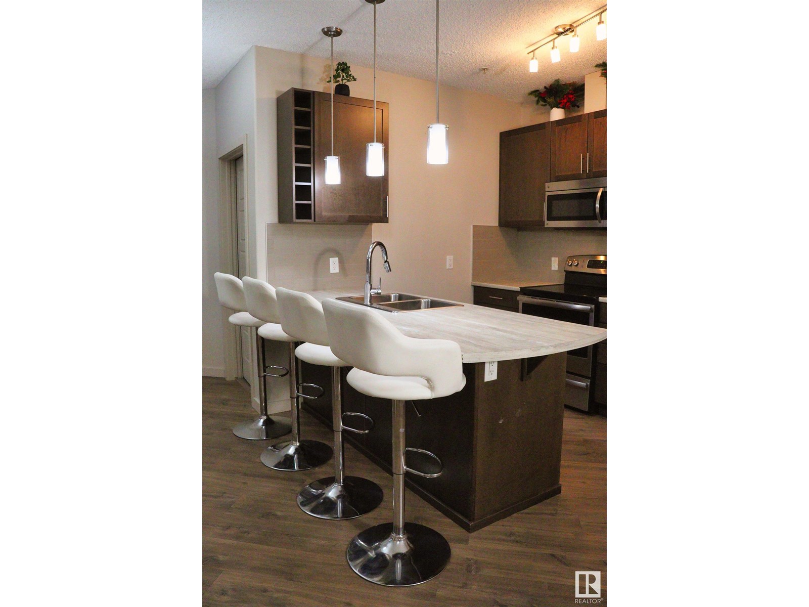 #110 1144 ADAMSON DR SW